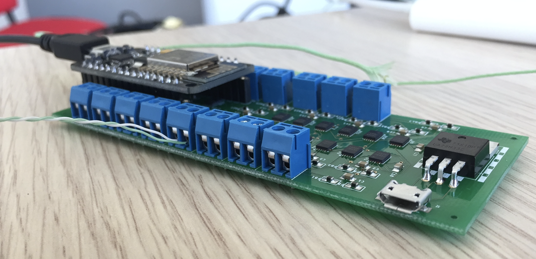 electronical card that contains 16 thermocouples